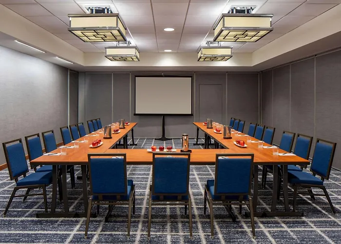 Hyatt Regency Crystal City At Reagan National AirportAirport Hotel