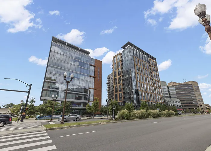 Placemakr Marymount Ballston Arlington
